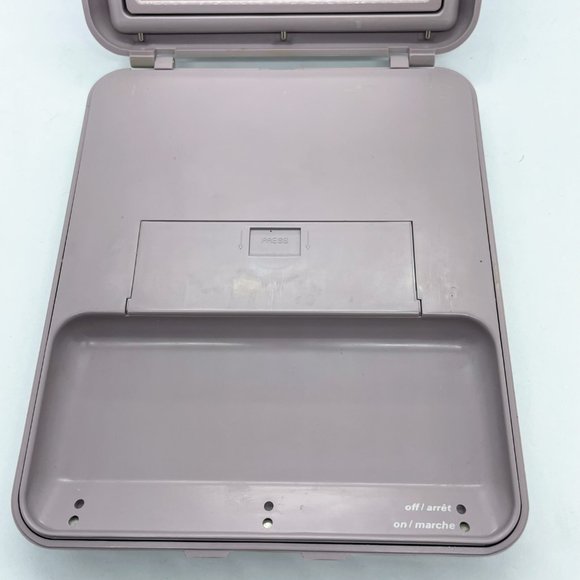 Vintage Clairol Pretty Looks Anywhere Lighted Make up Mirror - Picture 3 of 5